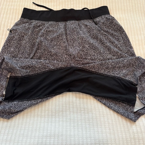 Lululemon T.H.E. Short Linerless Pineweave Alpine White Black Size Medium - Picture 8 of 12